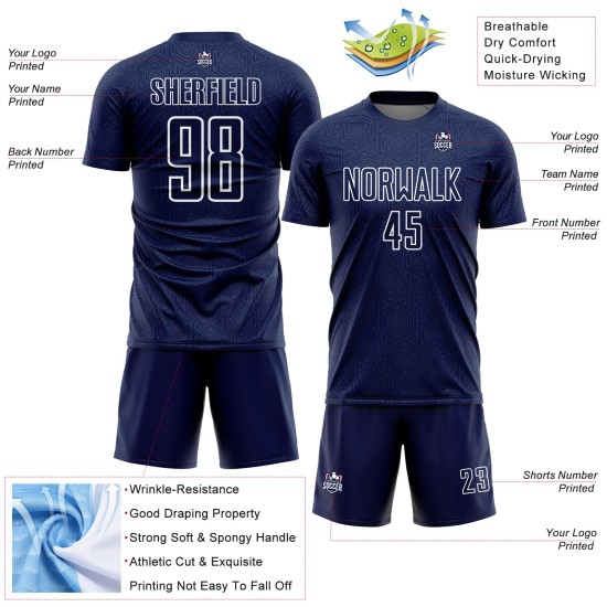 Camiseta de fútbol personalizada con diseño geométrico de sublimación en color azul marino y blanco.